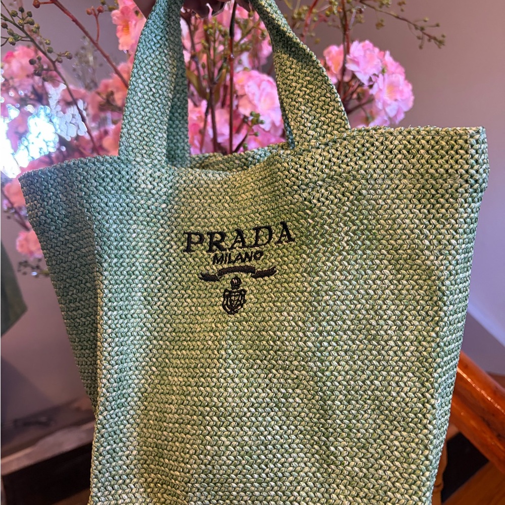 Prada Milano Sage Green Raffia Tote – VIP / GWP - Picture 4 of 6